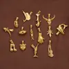 Acero inoxidable europeo y americano zorro delfín nota granada guitarra tiburón guantes animal colgante individual acero de titanio chapado en oro de 24 quilates