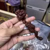 Chifre de Rinoceronte Cabo de Jacarandá Peça Doze Signos do Zodíaco Pixiu de Madeira Deus da Riqueza Pingente Pingente Transmissão ao Vivo Barraquinha de Rua Fábrica Atacado
