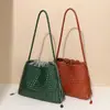 Bolso de Cubo Tejido de Moda Bolso de Hombro Gran Capacidad Bolso para Mujer alta calidad Tejido a Mano Casual Versátil Bolso de Mano para Mujer
