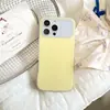 Acabamento fosco, transforma-se instantaneamente em um design 2 em 1, adequado para capas de celular Apple 18 PRO MAX, oferecendo uma sensação amigável à pele e elegante, capa estilo pele para iPhone 17, 16