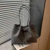 Bolso Tote Tejido de Lujo Ligero Transfronterizo Otoño 2026 para Mujer, Bolso de Hombro de Moda de Gran Capacidad para Viajes Diarios, Bolso de Mano Estilo Coreano