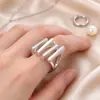 Anillos Trenzados Irregulares de Cuatro Capas Ajustables, Unisex, Modernos, Personalizables, de Alta Gama, Estilo de Nicho, en Stock para Venta al por Mayor