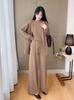 Conjunto de Tricô Listrado Vertical Feminino Outono e Inverno Novo Estilo Preguiçoso Transfronteiriço Jaqueta Cardigã Colete Calça Wide Leg Conjunto de Três Peças