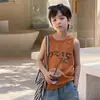 Roupas infantis Aimo Beibei para meninos 2026 top versátil fresco sem mangas de linho-algodão colete infantil respirável com estampa de letras