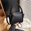 Bolso pequeño popular de este año para mujer, primavera y verano 2025, nuevo bolso bandolera de nicho, bolso casual coreano tipo cubo