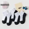 Meias infantis meninas Zhuji meias esportivas brancas atacado primavera e outono meias absorventes de suor meninos e estudantes meias brancas