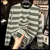 Camiseta masculina listrada color-block de manga longa, novo estilo primavera/outono, corte solto, gola redonda, versátil, moderna, retrô, modeladora, top casual