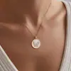Novo Estilo Europeu e Americano Colar Oval de Rosa para Mulheres, Corrente de Clavícula de Luxo Leve de Concha, Joia Simples e Versátil