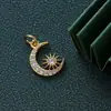 Nuevo Estilo Incrustado Full Diamante Color Cobre Chapado Conservación de Color Colgante DIY Colgante para Pulsera Accesorios en Forma de Luna Estrella Corazón Listos para la Venta