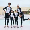 Traje de buceo para padres e hijos de Corea del Sur, traje de baño de manga larga con medusas para parejas, cremallera dividida, pantalones de protección solar, traje de snorkel, adelgazante