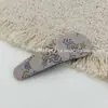 Pinza para el pelo de tela de hoja simple retro Pinza geométrica para flequillo de celebridad de internet Pinza lateral BB Pinza de flexión con temperamento Pasador versátil