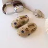 Pantuflas peludas de dibujos animados para niños transfronterizas, nuevo modelo otoño e invierno 2026, pantuflas de algodón cálidas de felpa para niñas, para exteriores