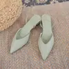 Nueva colección de verano de comercio exterior 2026: sandalias sencillas de punta fina, sandalias de tacón de bloque para mujer, sandalias de tacón alto para mujer con tiras finas, zapatos de salón de moda