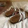 Sandalias de Exterior para Mujer, Chanclas de Estilo Birkenstock de Nicho, Ropa de Exterior de Verano, Estilo Hada Francesa, Sandalias de Tira de Dedo Planas Retro para Playa