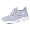 Zapatos de Tela de Verano Nuevos para Mujer, Estilo Old Beijing Transfronterizos, Malla Transpirable, Zapatos Planos Casuales para Caminar para Madres de Mediana Edad y Mayores
