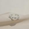 Nuevo anillo de cruz de diamante flash para mujer, anillo de banda de personalidad simple y de moda, anillo liso de nicho, anillo, venta al por mayor en vivo