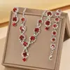 Conjunto de tres piezas con collar, pendientes y pulsera de diamantes de imitación, estilo europeo y americano, color rosa, azul y rojo, muy popular en Amazon.