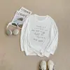 Camiseta de Lyocell com Estampa de Letras de Manga Longa Protetora do Sol, Caimento Solto Oversized, Top Macio Confortável de Verão