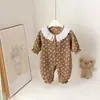 Nuevo Pelele Lindo de Vellón de Coral para Bebé Niña para Primavera y Otoño con Cuello de Encaje y Estampado de Dibujos Animados