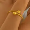 Pulseiras Europeias e Americanas Transfronteiriças para Mulheres, Design Metálico Geométrico Acessível de Luxo 18K, Pulseiras de Alta Qualidade, Pulseiras Versáteis Atacado