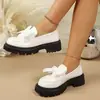 Mocasines de suela gruesa transfronterizos para mujer 026 nuevos zapatos pequeños de cuero estilo británico con tacones gruesos y lazo, versátiles zapatos Mary Jane