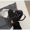 Bolsa pequena para meninas de estilo coreano cor sólida em forma de coração bolsa feminina simples bolsa crossbody ombro bolsa nas axilas