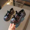 Sapatos de Couro Femininos Estilo Coreano com Acabamento Espelhado, Laços Duplos, Sapatos de Princesa, Novo Modelo Primavera 2026, Sapatos Individuais, Mocassins Femininos, Versátil
