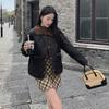Moda Cruzada Outono/Inverno 2026 Jaqueta Leve de Algodão com Botões para Mulheres Estilo Coreano Curto Gola Lapela Casaco de Algodão Acolchoado