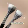 Pincel para Blush Pontilhado de Cabeça Plana, Pincel de Maquiagem Grande Dupla Camada Macio, Para Iniciantes Misturar, Natural e Claro, Recomendado para Festas de Estudantes