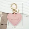 Nuevo Colgante Llavero Letra Grabada en Piel Amor Corazón Creativo Tarjeta Colgante Pequeño Decoración de Bolso de Pareja