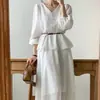 Vestido de gasa semitransparente elegante con cuello en V, de alta gama, para mujer, del distrito de Dongdaemun, Corea, con cinturón