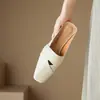 Suministro directo de fábrica de una generación de cabello ~ nuevos sandalias cuadradas retro Baotou de media suela para mujer, estilo perezoso para exteriores