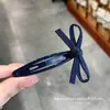 Pinza para el pelo con lazo de tela azul marino con un diseño sencillo para mujer, adecuada para recoger el flequillo y adecuada para el uso diario, un accesorio para el cabello elegante