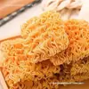 Palma crocante seca comer macarrão crocante halal macarrão instantâneo caixa inteira atacado um lanche de celebridade da internet saco de presente para satisfazer a fome jantar