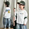 Camiseta de manga larga 100% algodón para niños, cuello redondo, corte holgado, camiseta básica elegante, estilo nuevo, versátil para primavera y otoño, camiseta de cuello redondo
