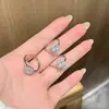 Anillo de Cubo de Azúcar de Cristal Blanco Natural con Diamantes Completos Transfronterizo para Mujer, Diseño de Nicho Simple y Exquisito, Lujo Ligero y Sensación de Alta Gama