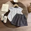 Conjunto de Ropa Infantil Estilo Bosque 2026 Verano Nuevo Estilo Coreano Casual Blusa Floral para Niñas con Shorts de Encaje