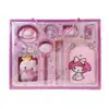 Lindo Kuromi Dibujo Animado 64K Cuaderno de Felpa Divertido Set de Papelería Sanrio Bolígrafo Peludo Insignia Premios