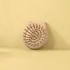 Pente Pequeno de Massagem Meridianos Portátil Feminino com Air Bag para Alisar Cabelos, Formato de Gato com Almofada de Ar, Cabo de Madeira, Mini Pente de Massagem Manual sem Cabo
