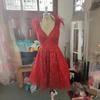 Vestido de Noivado Novo Estilo Verão 2026 para Noivas Baixinhas, Adequado para Uso Diário, Vestido Formal Vermelho para Mulheres