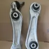 Adecuado para Control de Brazo Oscilante Delantero Mercedes-Benz A2053305801 A2053305801 Funda de Goma