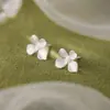 Pendientes de Gardenia Dulce para Mujer, Diseño de Nicho, Pendientes de Flor de Bosque, Sencillos, Sentido del Diseño y Elegantes, Pendientes Pequeños Frescos
