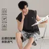 Pijama Masculino Popular de Verão, Conjunto Leve e Respirável de Camiseta Regata e Shorts de Algodão, Roupa de Casa Listrada, Conjunto Macio