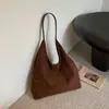 Bolso de mujer de ante con estampado de leopardo estilo coreano, de nicho, nueva colección de otoño, estilo casual y relajado, bolso de hombro de gran capacidad, adecuado para ir al trabajo.