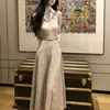 Vestido longo de tricô feminino Rachel com gola de camisa falsa de duas peças, textura torcida e cintura marcada com barra evasê