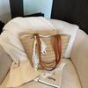 Bolso Trendy de Paja Estilo Mori de Gran Capacidad 2025 Nuevo Bolso de Mano para Viaje de Negocios Bolsa para Playa de Vacaciones en la Costa Bolsa Artística tipo Cesta de Verduras