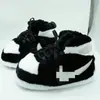 Zapatos sucios para hombre y mujer, un par de cono de felpa peluda, zapatos de invierno raros de algodón de coco, zapatillas divertidas de algodón Aj, venta al por mayor