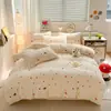 Novo conjunto de cama de veludo de leite, quente para o inverno, com estampa de desenho animado, de quatro ou três peças, estilo inverno, disponível em lençol de cima ou lençol com elástico