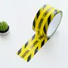 Fita de aviso com logo de marcação de decoração, cor de fundo amarelo, letras pretas, rolo grande, largura 4,8 cm, comprimento 25 metros