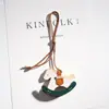 2026 Ano do Cavalo Cavalo de Madeira Chaveiro de Couro Pingente Decorativo Criativo Feito à Mão Acessório de Bolsa Versátil Personalizado